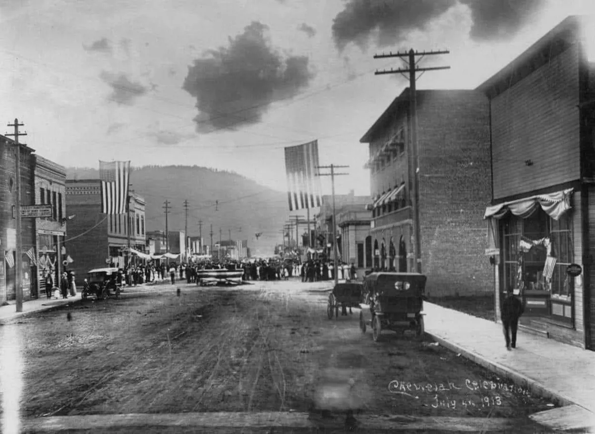 Historic downtown Chewelah during a community celebration in 1913
